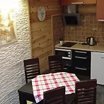 Деревянный коттедж Teo Pietrowe I Parterowe Реваль