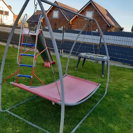 Teo Pietrowe I Parterowe ロッジ *