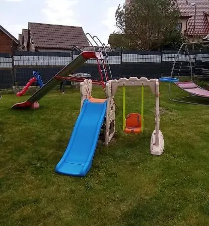 Teo Pietrowe I Parterowe Деревянный коттедж Реваль