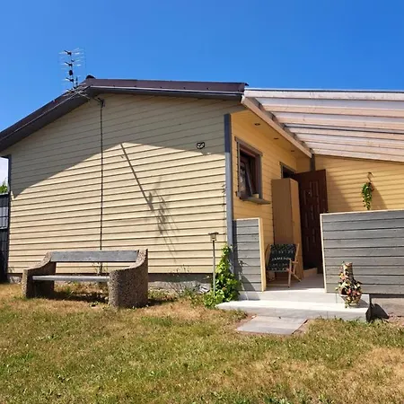 Domki Teo Pietrowe Parterowe I Apartamencik بيت خشبي *