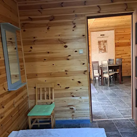 Teo Pietrowe I Parterowe אכסניה רבאל