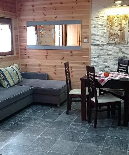 Lodge Teo Pietrowe I Parterowe *