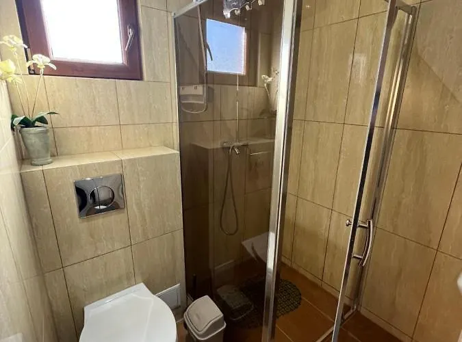 Gerendaház Teo Pietrowe I Parterowe Rewal