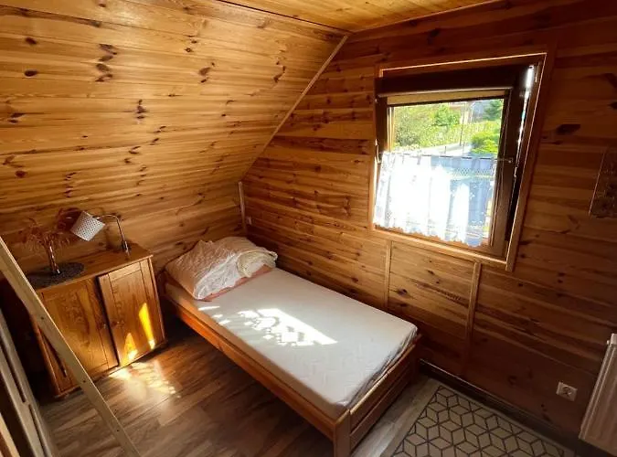 Teo Pietrowe I Parterowe Lodge Rewal